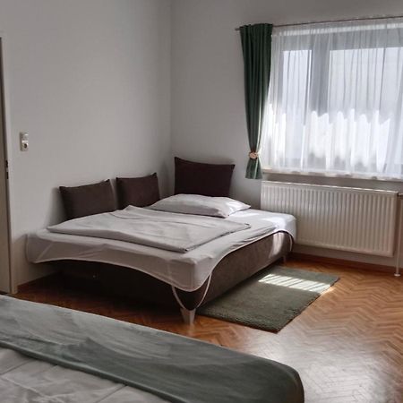 Appartment Weinbau Muellner Neusiedl am See Esterno foto
