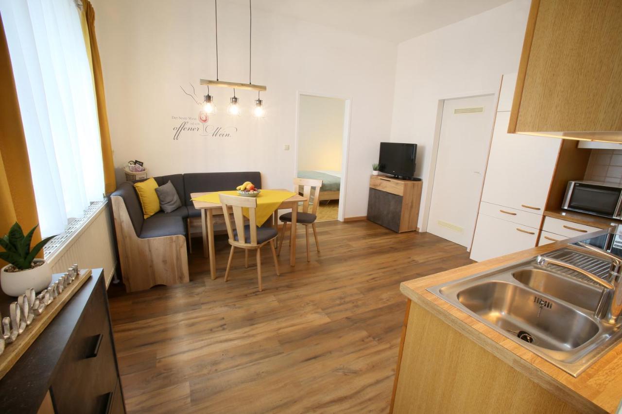 Appartment Weinbau Muellner Neusiedl am See Esterno foto