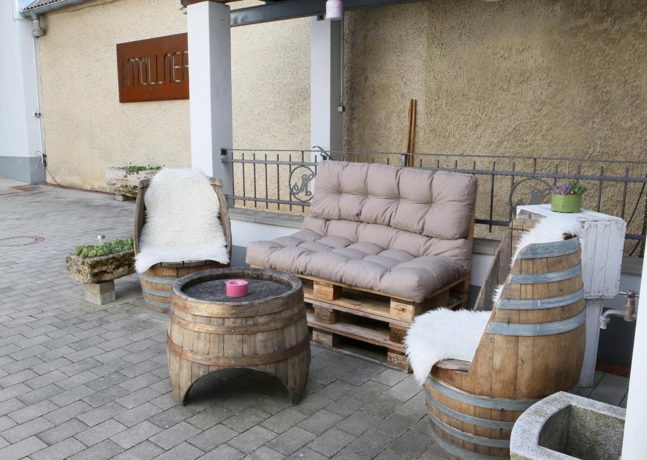 Appartment Weinbau Muellner Neusiedl am See Esterno foto