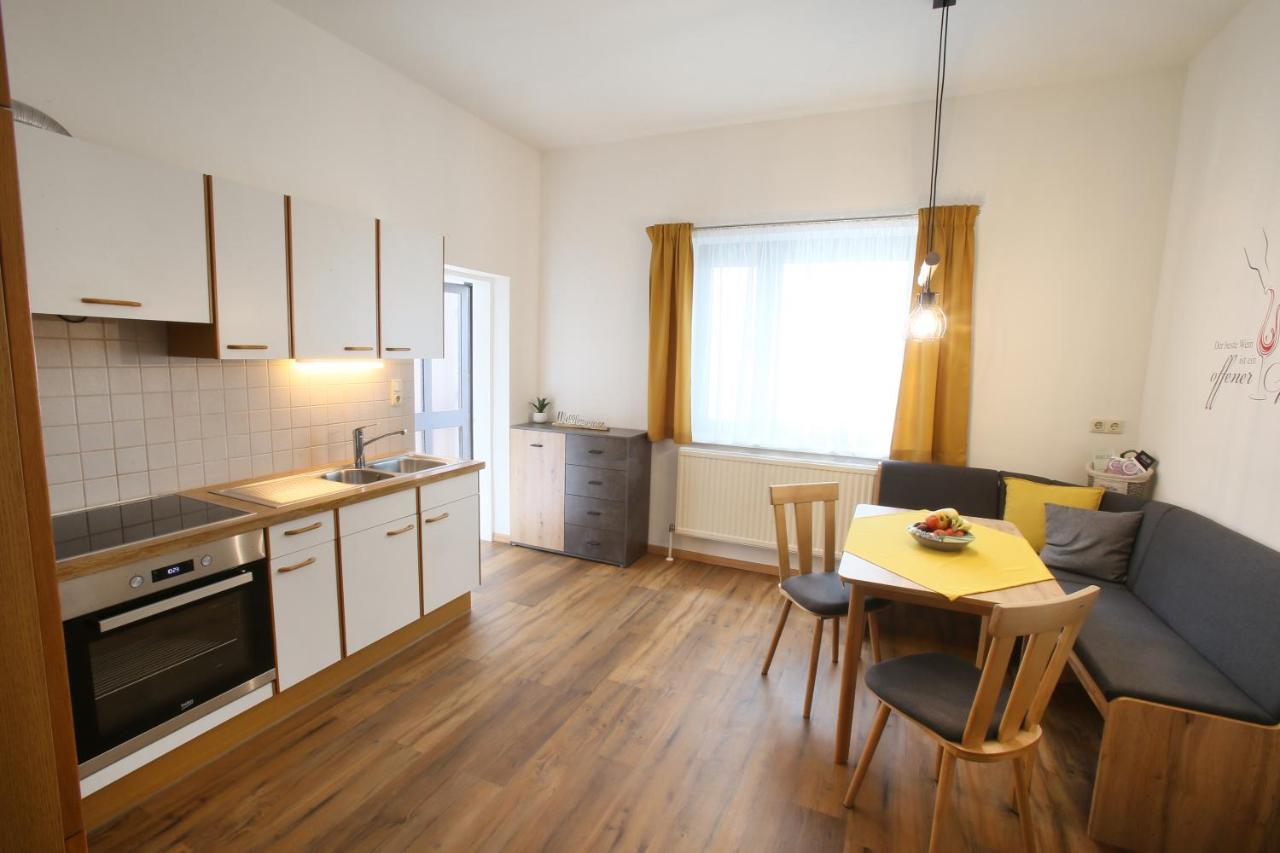 Appartment Weinbau Muellner Neusiedl am See Esterno foto